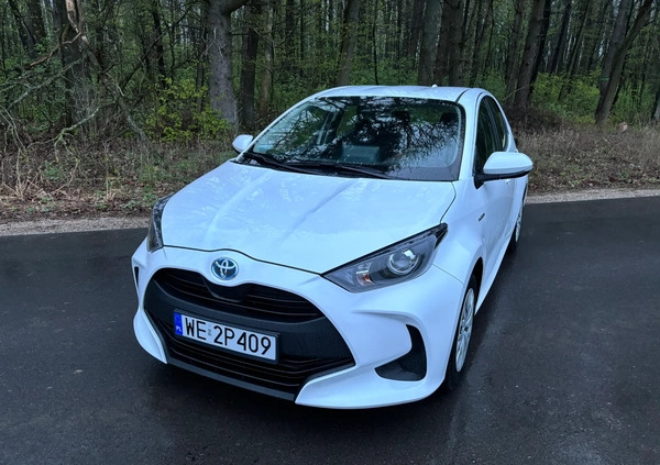 Toyota Yaris cena 60900 przebieg: 73000, rok produkcji 2021 z Niemodlin małe 596